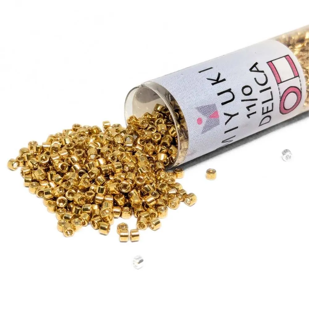 DB0410 Tubo Miyuki Delica 11/0 Galvanized Amarillo Gold Dyed 7,2gr.