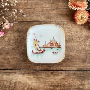 Assiette mini carrée bords arrondis Bavaria