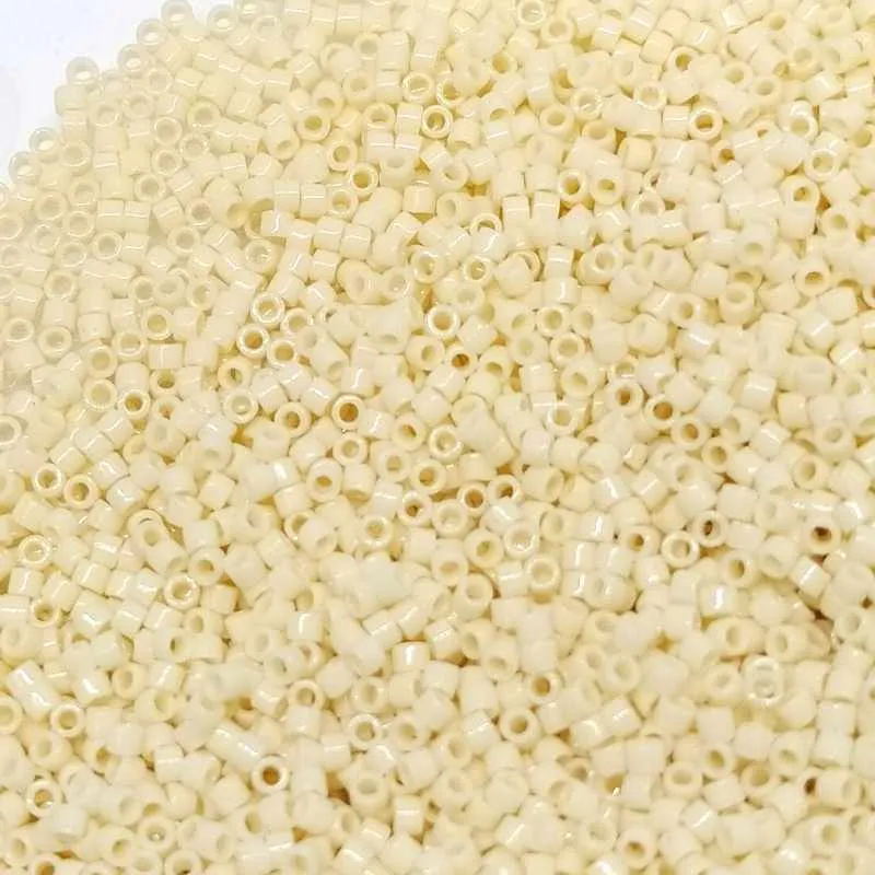 Bisagra Continua 11/0 MIYUKI delica DB0732 - Opaco Cream - 1gr.