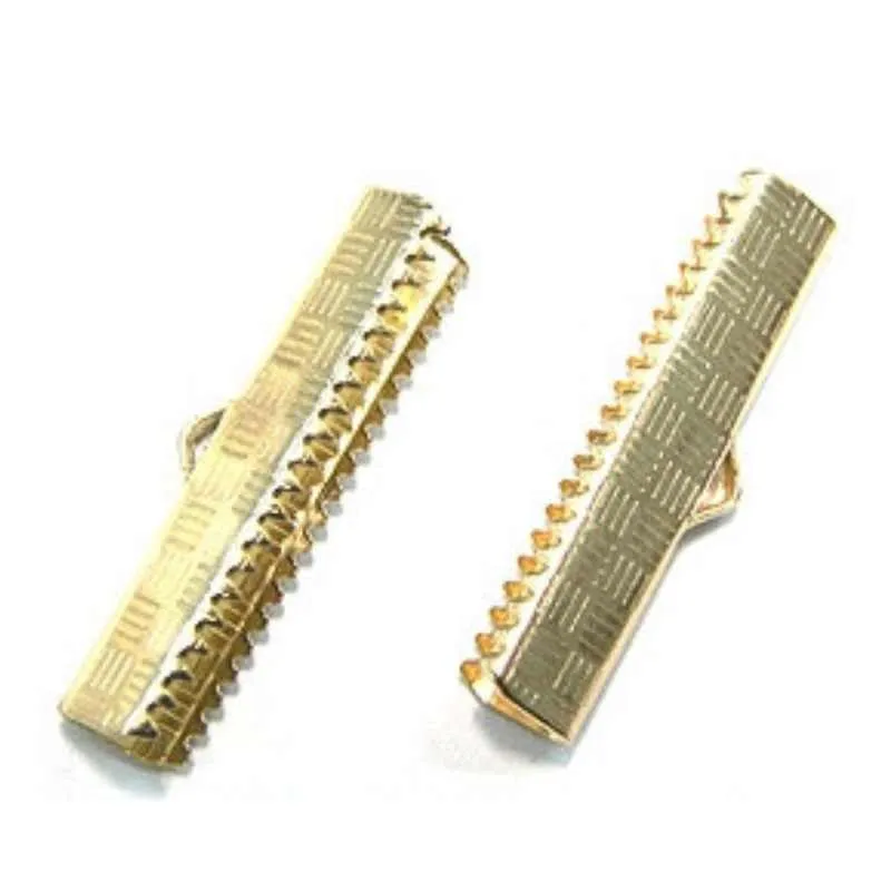 Terminales 30x7,5x5,5mm Agujero: 1,5mm Golden