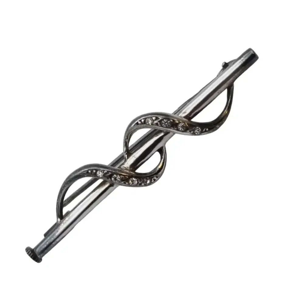 Broche de plata, pin de solapa de mujer con ondas de pedrerí blanca. con Mecanismo de Doble Seguro