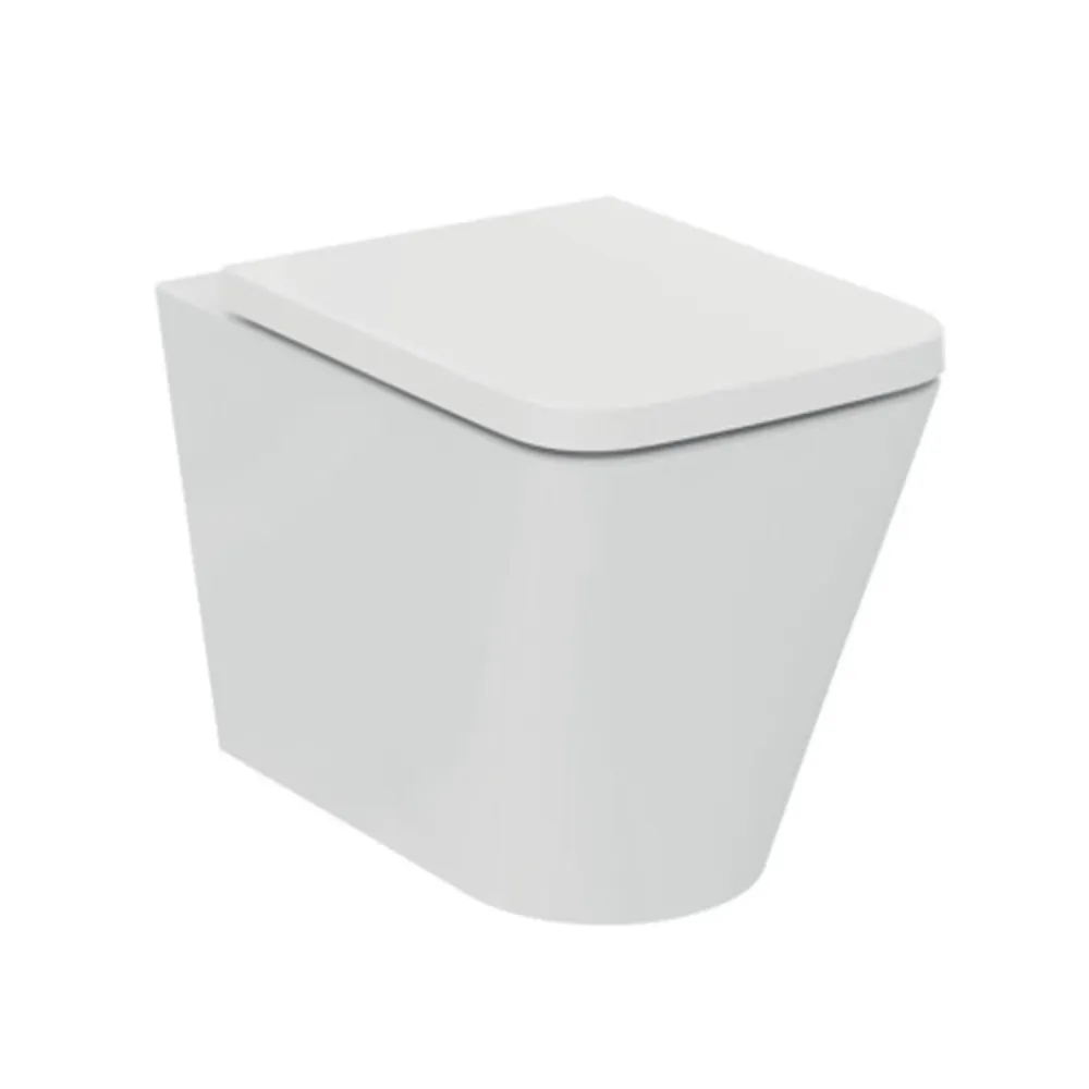 WC filomuro Ideal Convencional modello Blend Cube 56,5x36,5 cm con sedile tradizionale