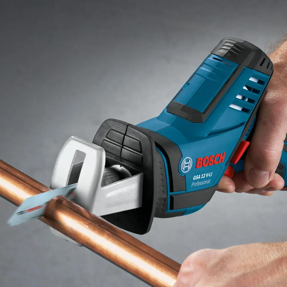 Sierra sable inalámbrica 12V GSA 12V-LI + Kit 2 Baterías 12V 2 Ah + Cargador de baterí GAL12V-20 Marca Bosch