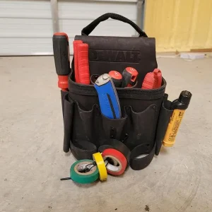 Cartuchera porta herramientas de cuero de 11 plgs, 8 bolsillos, Dewalt, dwst550114 Global Tools Gt
