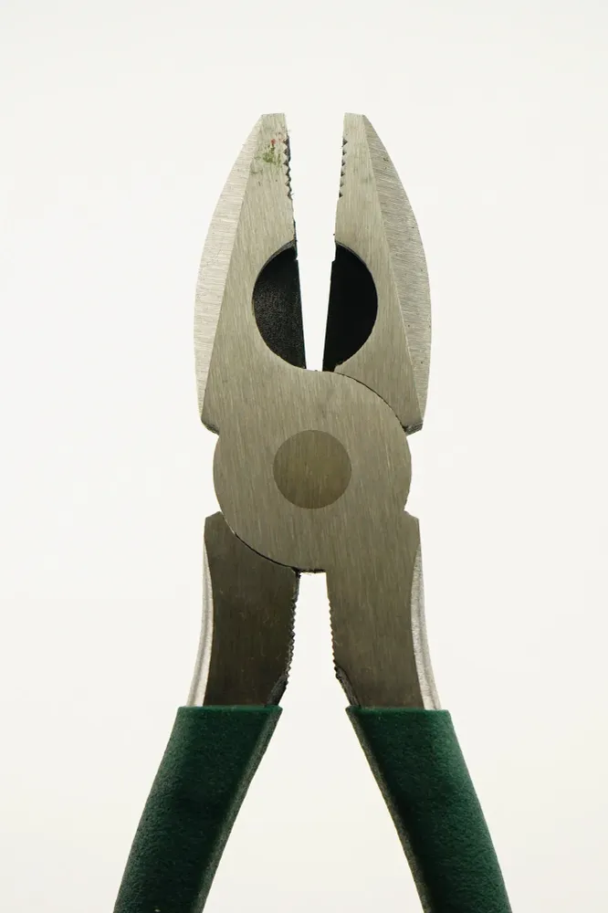 ALICATE UNIVERSAL 8" JONNESWAY