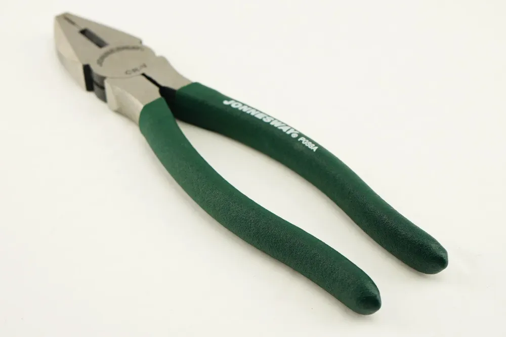 ALICATE UNIVERSAL 8" JONNESWAY