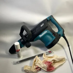 Makita HM 1213 C Martillo cincelador 1510 vatios SDS Max 18,6 J + maletín