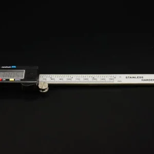 PIE DE REY VERNIER DIGITAL 0-150 MM 6" TOTAL TOOLS