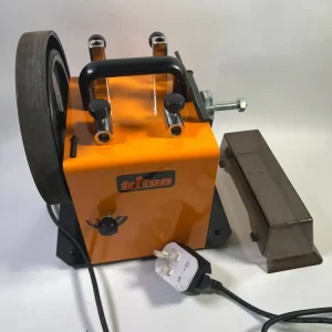 Lijadora en húmedo Triton TWSS10 120 vatios grano 220 + accesorios