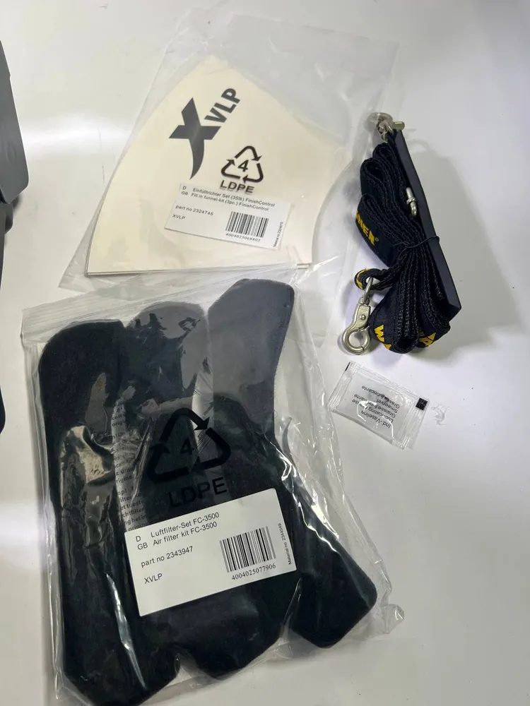 Wagner XVLP FinishControl 3500 sistema de pulverización de pintura 700 vatios 1,0 l ( 2341501 ) en estuche