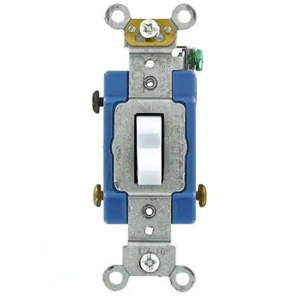 Apagador de palanca silencioso industrial 3 polos 15a/120-277v. Blanco leviton