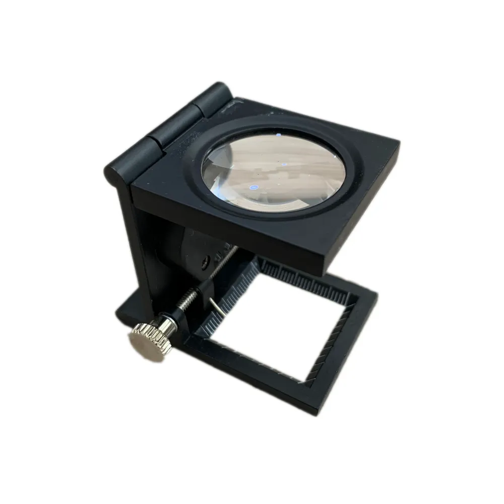 (CHP-30-LED) Cuentahilos Metálico 30mm 8X LED y Guí con Salida de Datos